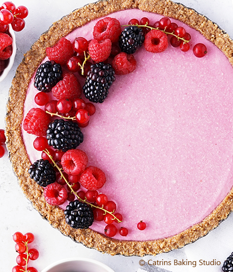 Tarte mit Himbeeren und Hafer-Cookies von DeBeukelaer